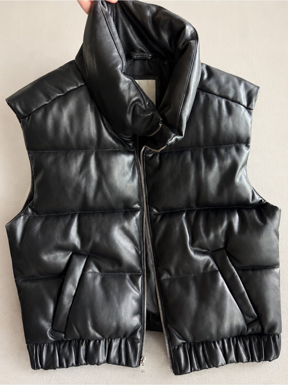 Women’s Abercrombie & Fitch Black Quilted Puffer Vest